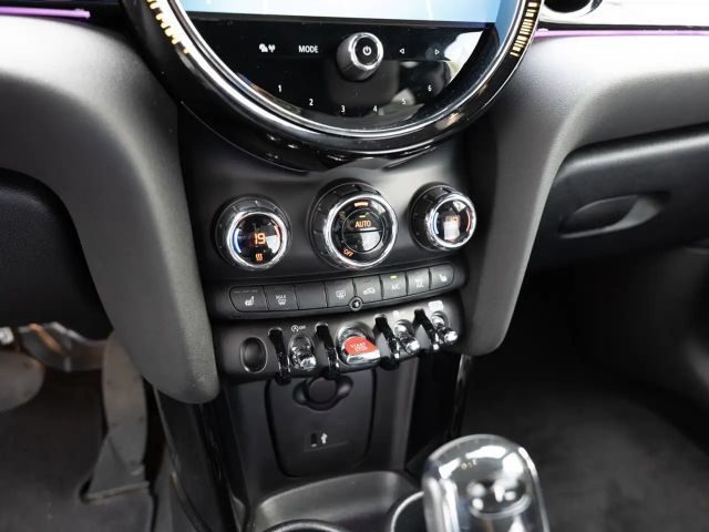 MINI Cooper S Classic Trim FACEL. LED NAVI SHZ PDC