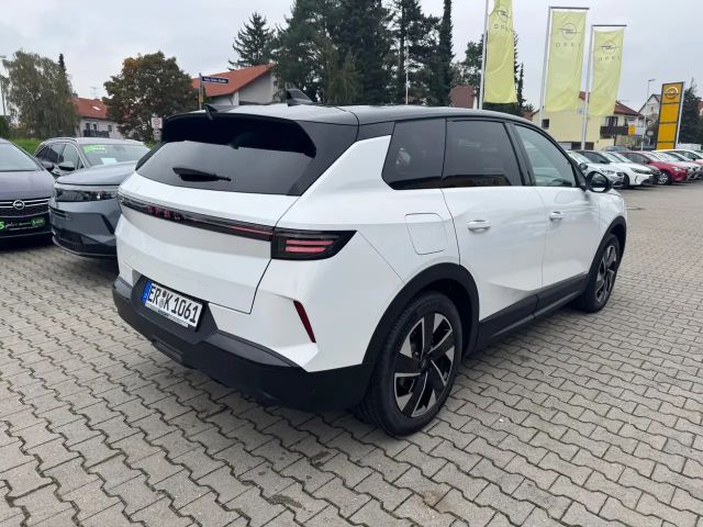 Opel Grandland X 100kW 1.2 **Navi+Pano+SD+SHZ+360**