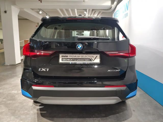 BMW iX1 xDrive30