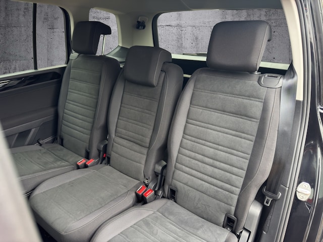 Volkswagen Touran 2.0 TDI DSG Highline Pro