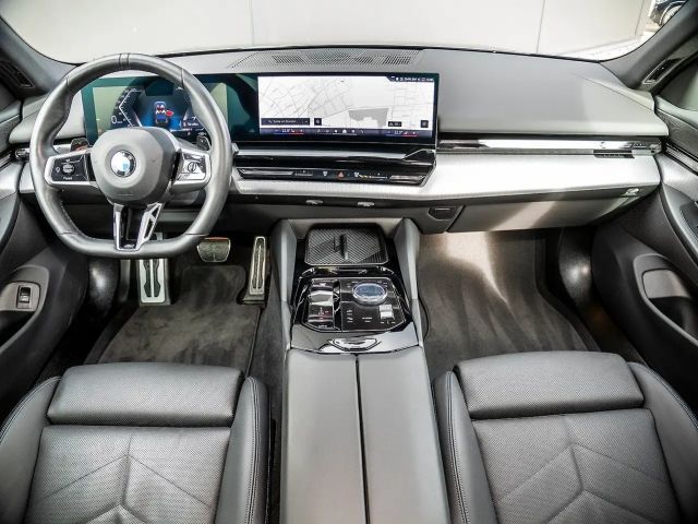 BMW 520 520i M-Sport Sedan