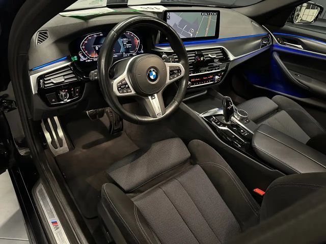 BMW 520 520d M-Sport Touring