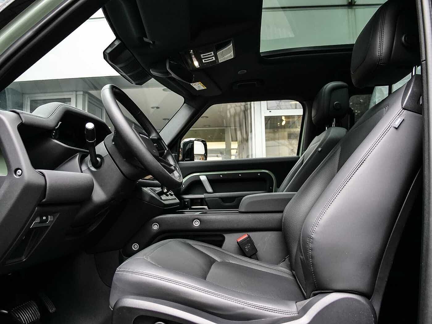 Land Rover Defender 90