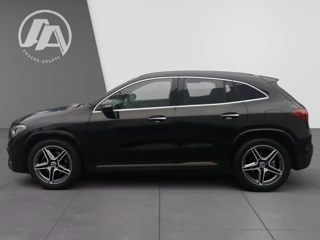 Mercedes-Benz GLA 220 4MATIC AMG Line GLA 220 d