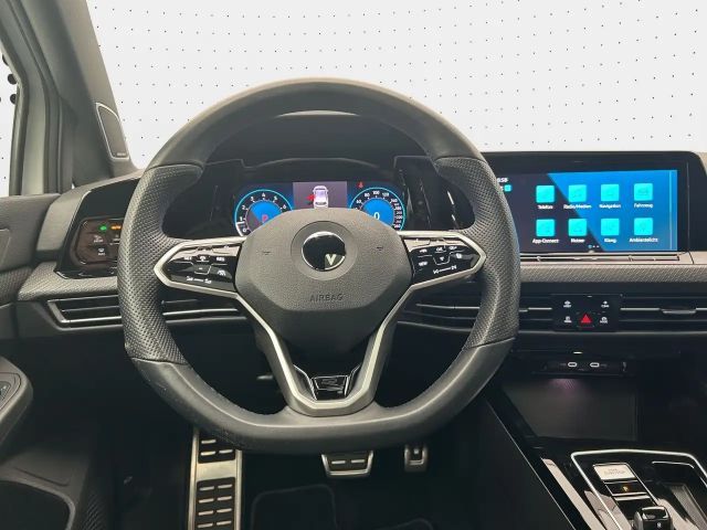 Volkswagen Golf 1.5 eTSI DSG IQ.Drive R-Line