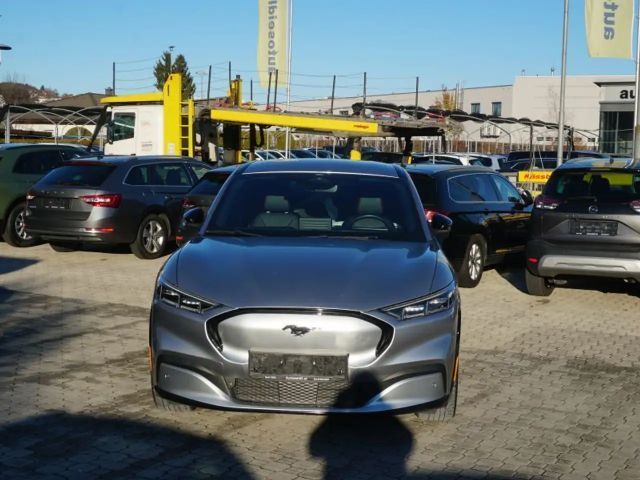 Ford Mustang Mach-E AWD Extended range