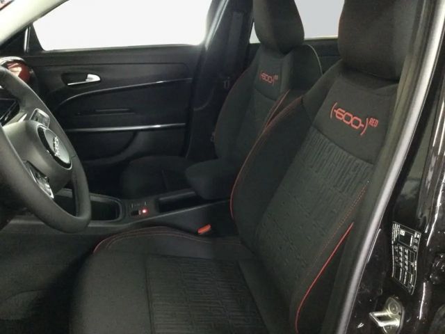 Fiat 600e Red 115 kW, 5-türig (Strom)