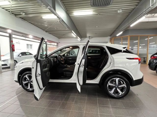 Nissan Qashqai 1.3 Connecta Ambiente+360°+uvm.