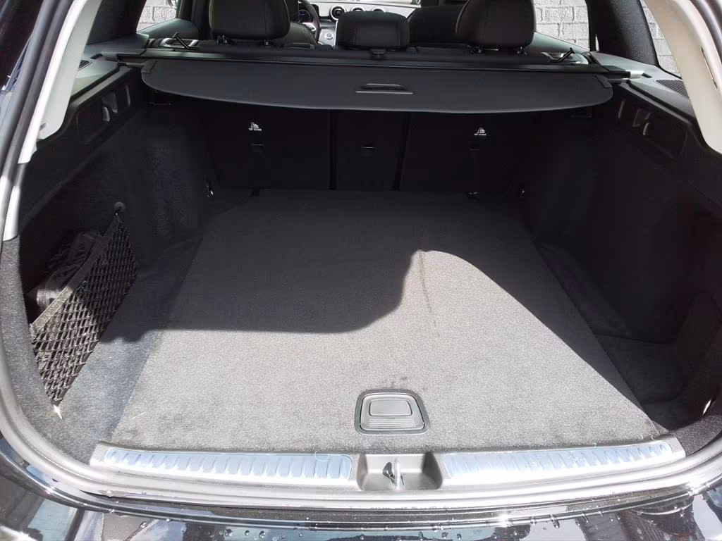 Mercedes-Benz C 220 dT 4M*AHK*PANORAMAD*KAMERA*LED*KEYLESS-GO*