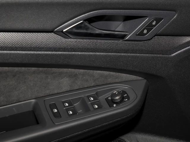 Volkswagen Golf DSG GTI Style