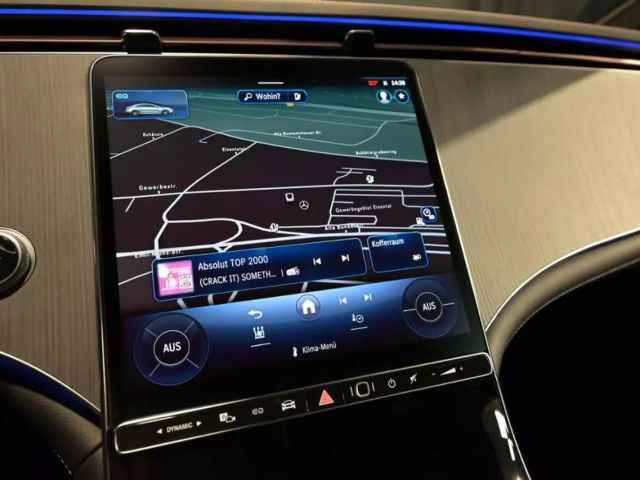 Mercedes-Benz EQE 300 Advanced Sedan