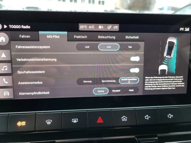 MG MG4 Luxury64KWH*MGGarantie07.2030*vom MG Partner