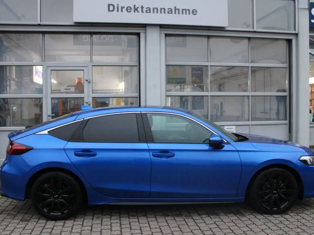 Honda Civic Advance e:HEV