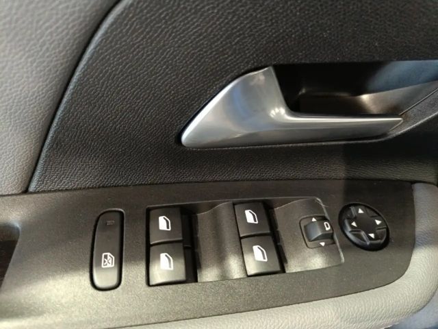 Opel Mokka -e ''Elegance'' Rückfahrkamera Klimaautomatik Appl