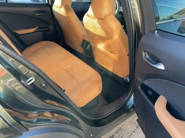 Lexus UX 250h Style Edition