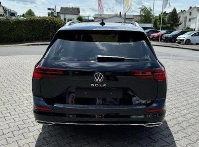 Volkswagen Golf 1.5 eTSI DSG Variant