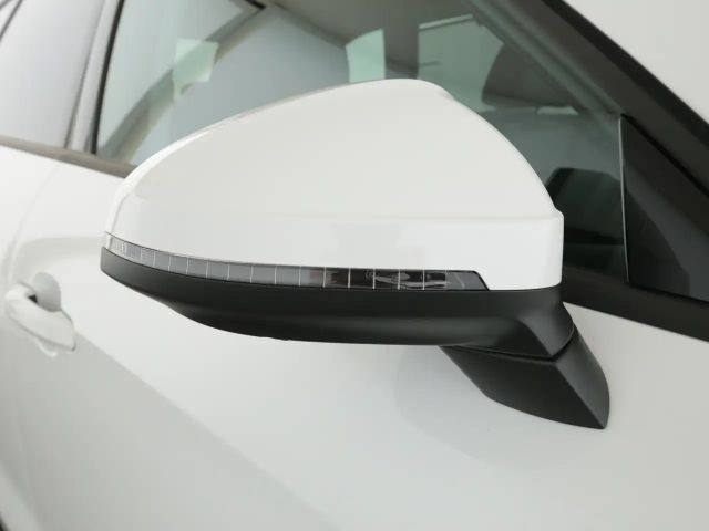 Audi A4 40 TFSI Avant S-Tronic