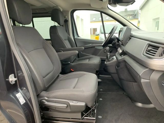 Renault Trafic Blue Grand Spaceclass