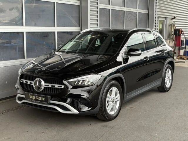 Mercedes-Benz GLA 200 GLA 200 Advanced AHK LED Kamera e.Heckklappe DAB
