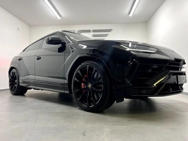 Lamborghini Urus S