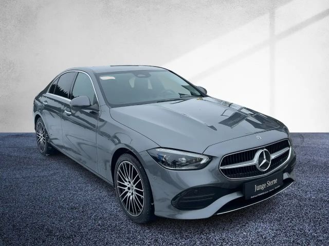 Mercedes-Benz C 220 4MATIC C 220 d Sedan