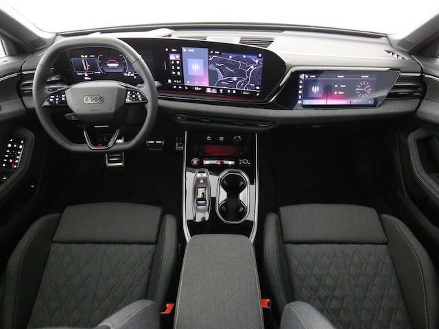 Audi A6 Avant Quattro S-Tronic