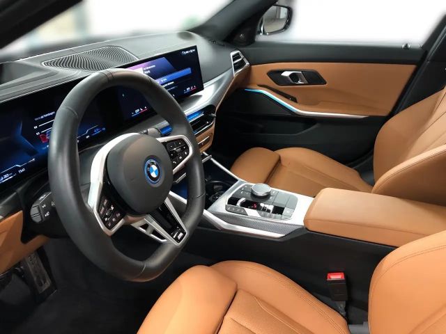 BMW 330 330e M-Sport Touring xDrive