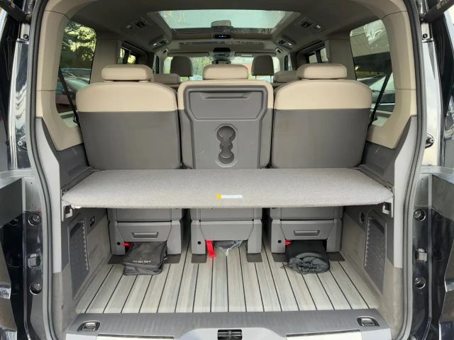 Volkswagen Multivan Lang Style T7