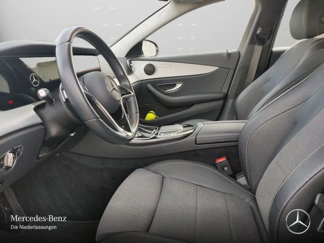 Mercedes-Benz E 200 AVANTGARDE Estate