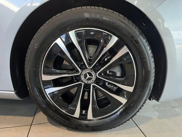 Mercedes-Benz B 180 Progressive Sedan