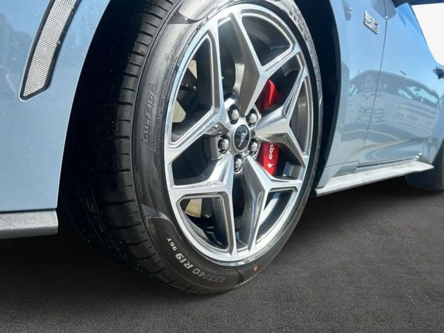 Ford Mustang Fastback GT 5.0 V8