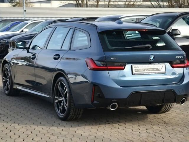 BMW 330 330e M-Sport xDrive