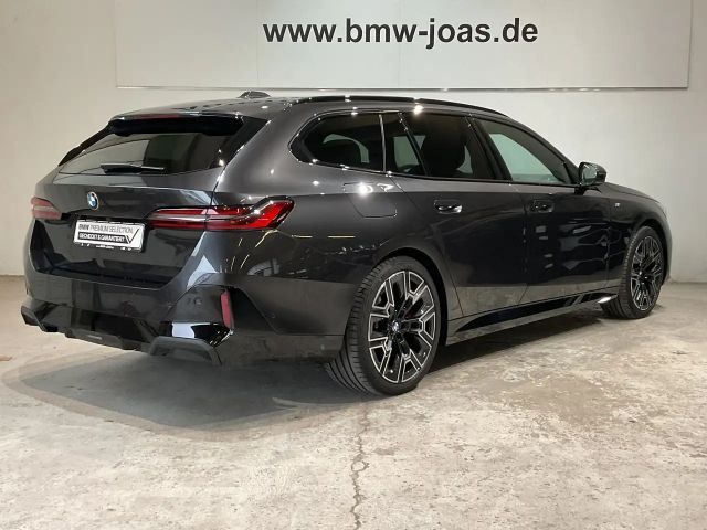 BMW 540 540d M-Sport Touring xDrive