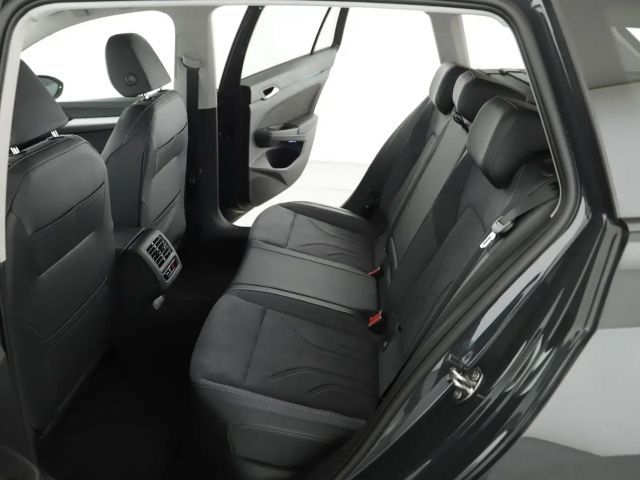 Volkswagen Golf Business DSG Variant