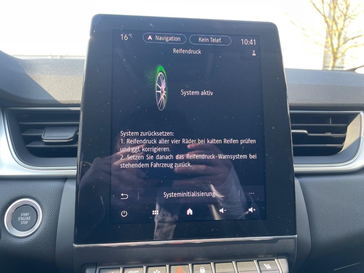 Renault Captur EDC Hybrid TCe 140 Techno