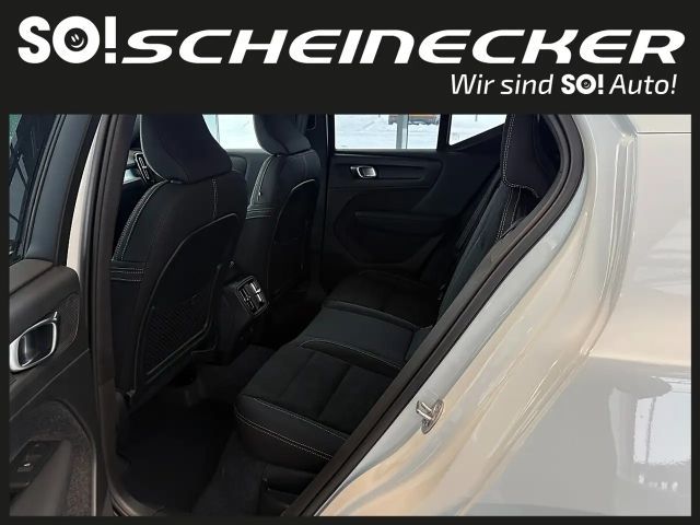 Volvo XC40 Dark Plus