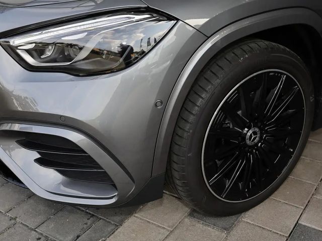 Mercedes-Benz GLA 200 AMG Line