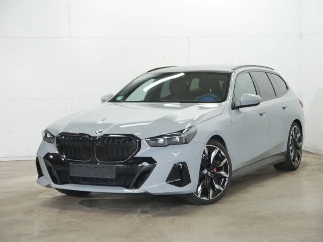 BMW 520 520d M-Sport Touring xDrive