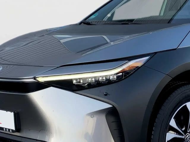 Toyota bZ4X 4x2 Team D