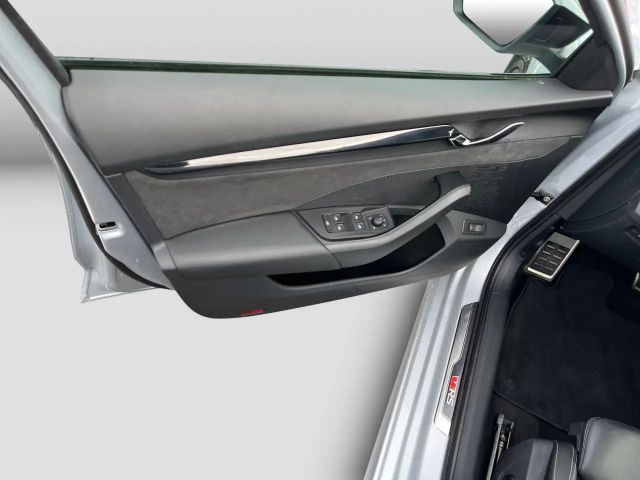 Skoda Octavia 1.4 TSI Combi RS iV