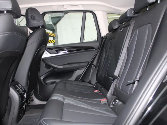 BMW X3 xDrive30e