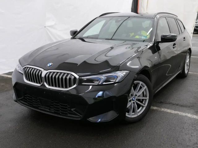 BMW 330 330d M-Sport Touring xDrive