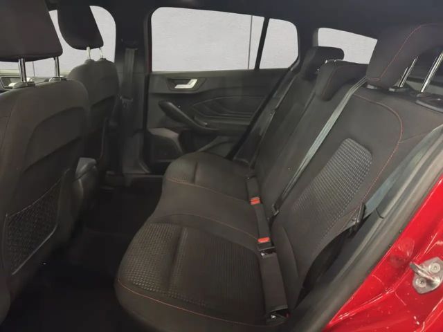 Ford Focus EcoBoost ST Line Wagon