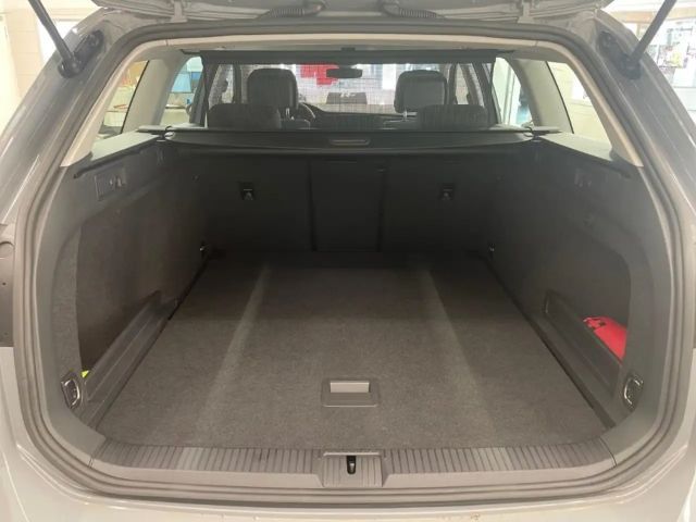 Volkswagen Passat 1.5 TSI Business Variant