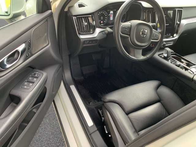 Volvo V60 AWD Recharge T6