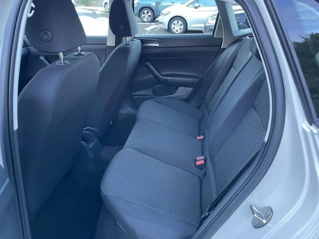 Volkswagen Polo Basis 1,0 Benziner 80PS