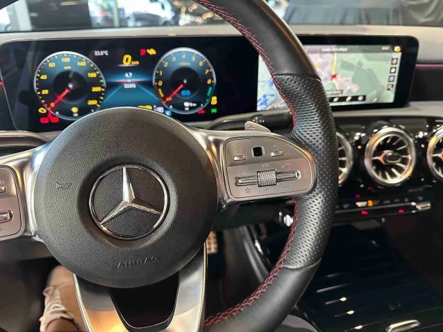 Mercedes-Benz A 250 A 250 e AMG Line