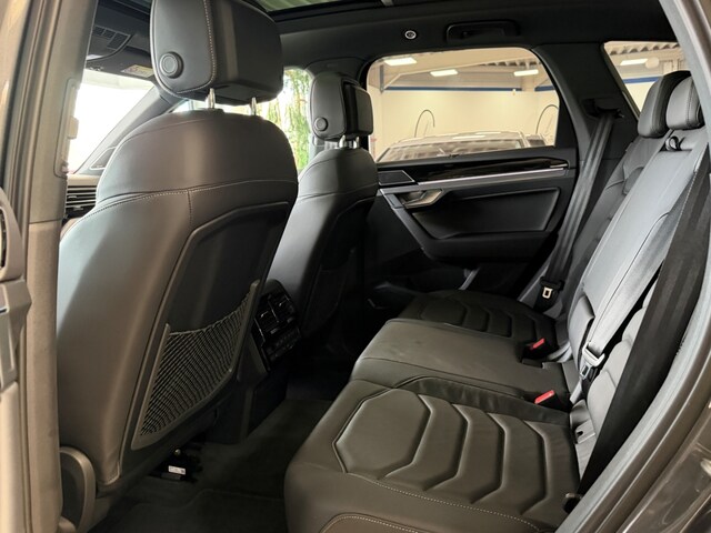 Volkswagen Touareg 4Motion R-Line