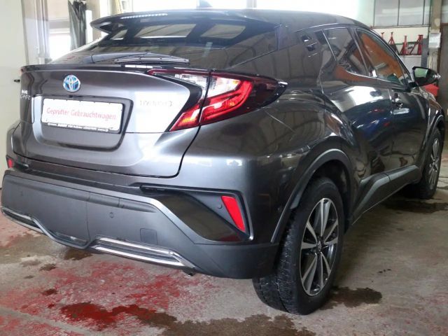 Toyota C-HR Hybride Team D