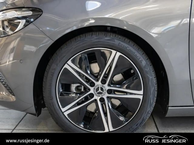 Mercedes-Benz B 200 Progressive Sedan